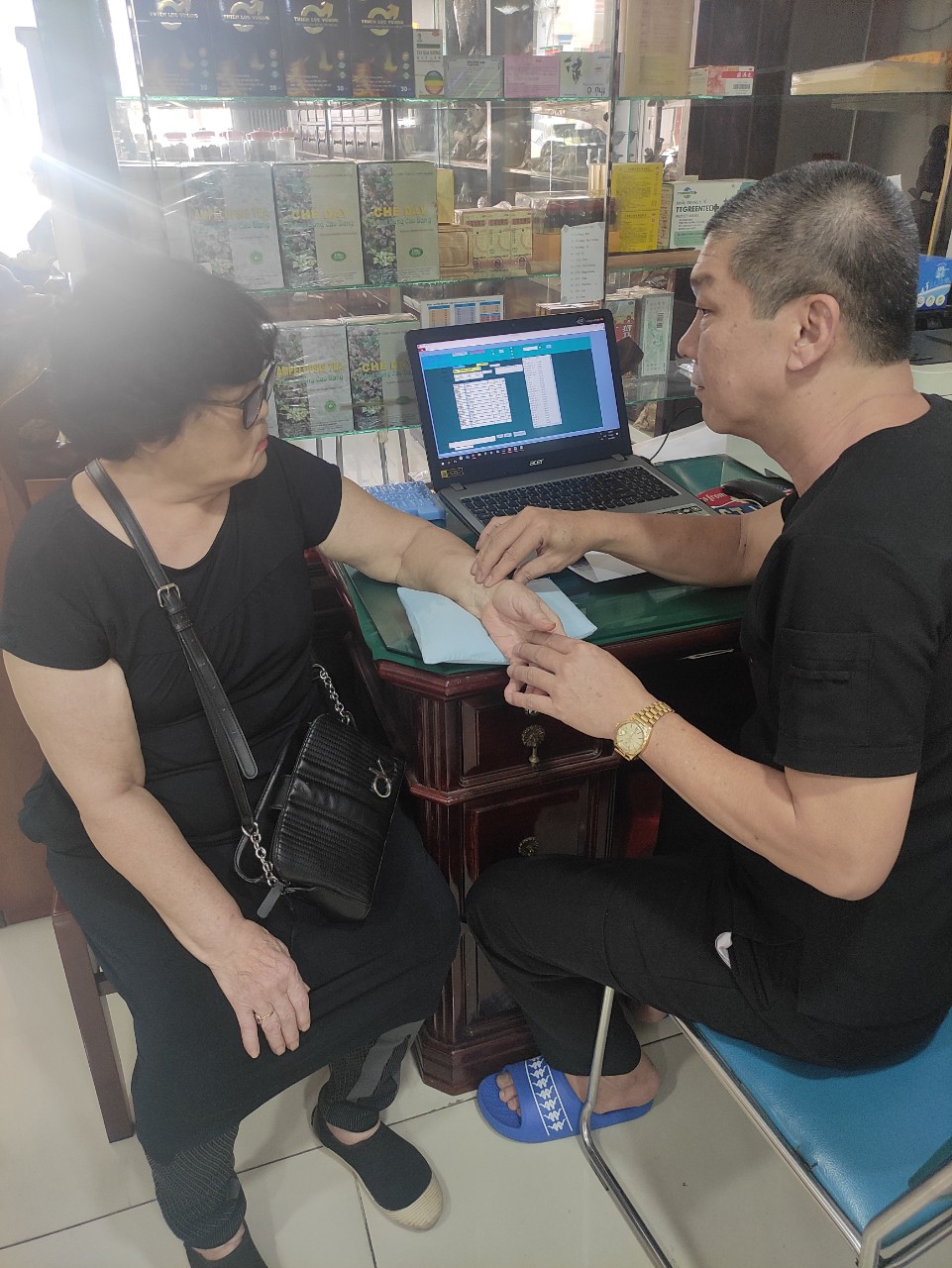 LÂM CHÍ KIÊN